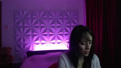 Amalett online show from December 19, 12:15 am