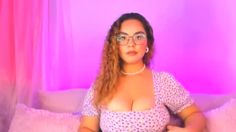 amalia bennet online show from March 6, 6:48 pm
