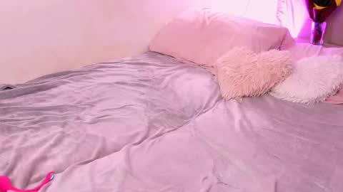 amalia_minkxx online show from October 24, 4:52 am