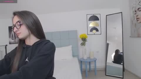 Amalia online show from February 16, 7:36 pm