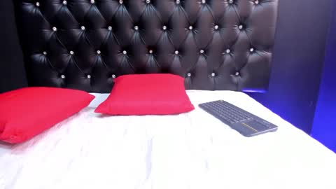 amanda_noir online show from December 19, 8:01 pm