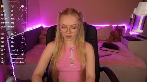 Amanda online show from February 21, 7:33 am