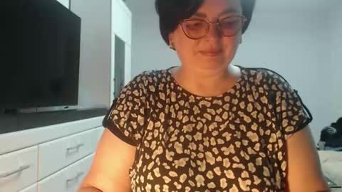 Anda online show from April 14, 12:00 am