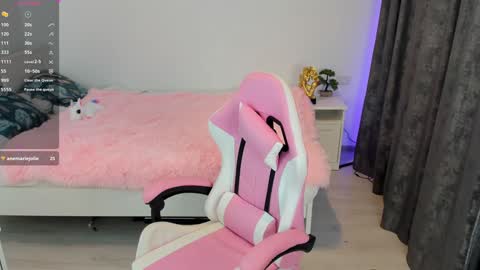 OnlyF amandateasing online show from December 7, 8:27 pm