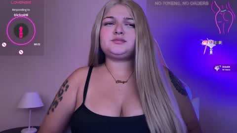 Amandha online show from March 8, 8:24 pm