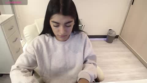 amara_silk online show from January 9, 2:16 am