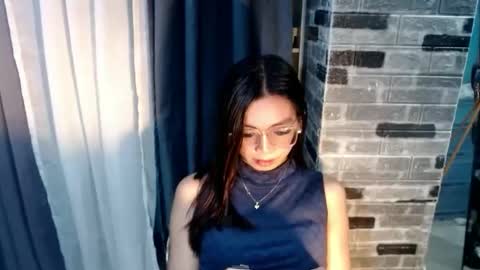 BELLA online show from March 20, 4:12 pm