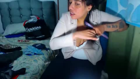 Amara Julia online show from January 15, 5:46 am