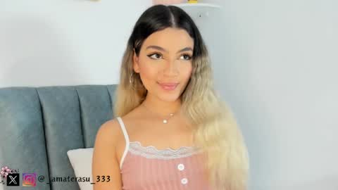  Mar  independent model  online show from March 2, 2:19 am