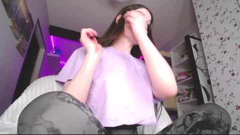 amazing_agness online show from December 4, 7:28 am