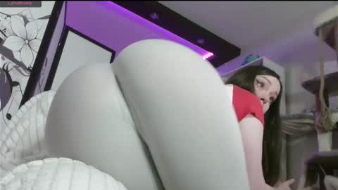 amazing_agness online show from October 31, 8:18 am