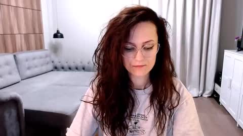 Izza online show from March 3, 10:10 am