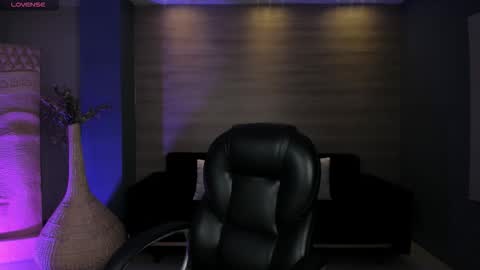 Ambar  online show from December 17, 11:47 am