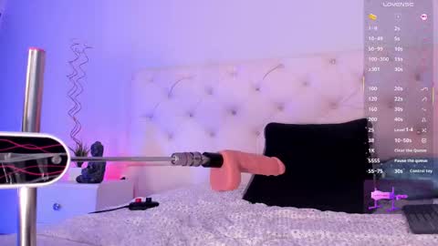  Amber  online show from September 10, 8:53 pm