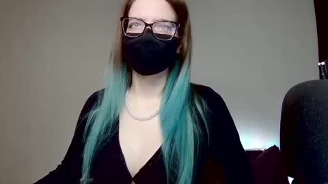 Amber non-nude model online show from February 7, 12:20 am