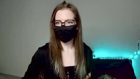 Amber non-nude model online show from January 14, 7:57 am