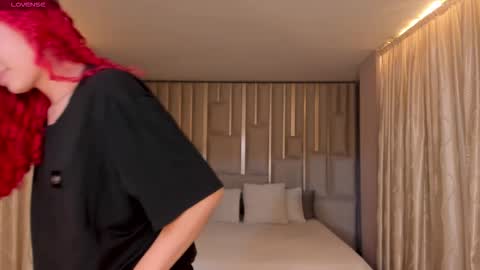 Amber Fox online show from December 15, 11:59 am