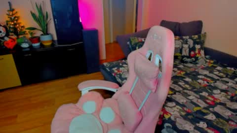 Eileen online show from April 14, 2:50 pm