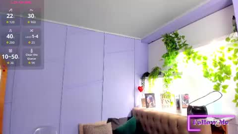 Amelia Adams online show from June 15, 12:05 pm