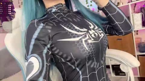 Amelia Aley  online show from February 21, 9:12 am