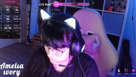 ameliaivory online show from November 20, 5:19 am