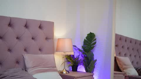  Amelia  online show from January 11, 9:09 pm