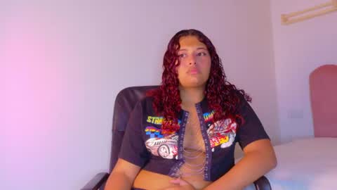 amelialaurent_ online show from June 22, 7:22 pm