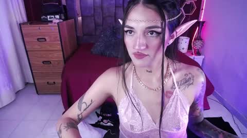 AMELIEROUS .. see you tomorrow  kisses online show from January 31, 8:43 pm