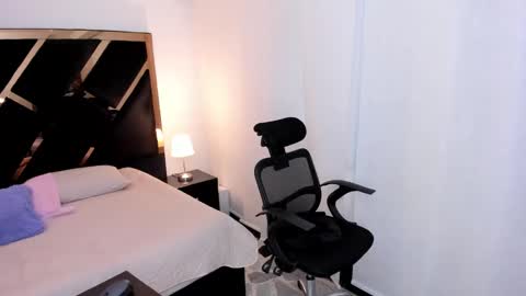 Ameli online show from February 1, 7:55 pm