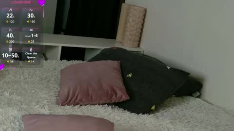 amelinamersi online show from April 19, 6:10 pm