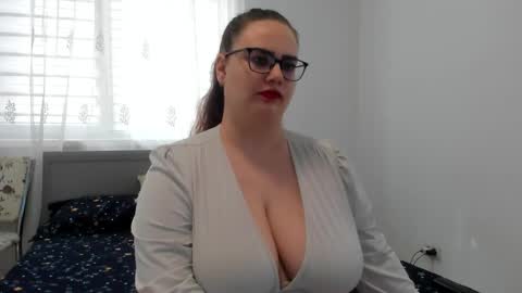 Amira Vyxen online show from March 27, 8:05 am