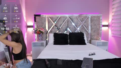 Ammy Jones online show from December 18, 6:57 pm