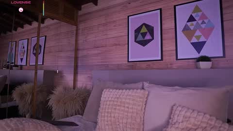 Ammy Scott  online show from November 27, 8:45 pm