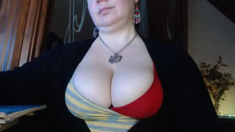 amorelara online show from February 2, 6:59 am