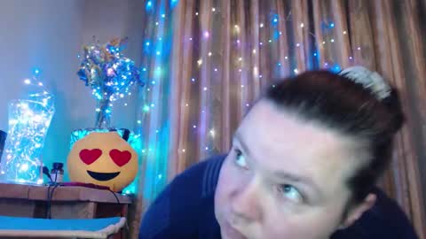 amorelara online show from February 18, 3:05 am