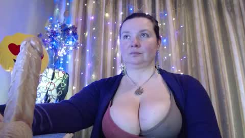 amorelara online show from February 22, 9:32 am