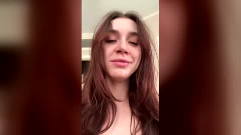 miss unforgettable online show from May 1, 3:21 am