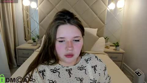 AmyGMT 2 Mon-Sun  0300am-0900am  online show from October 6, 8:53 am