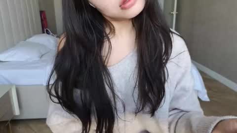 girl next door named Amy online show from September 29, 9:14 am