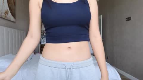 girl next door named Amy online show from October 13, 7:11 am