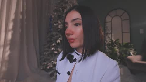 Amy Armstrong online show from January 14, 11:10 pm