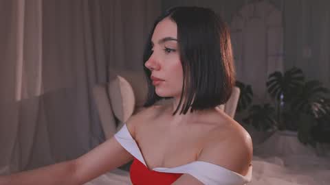 Amy Armstrong online show from April 12, 11:28 pm