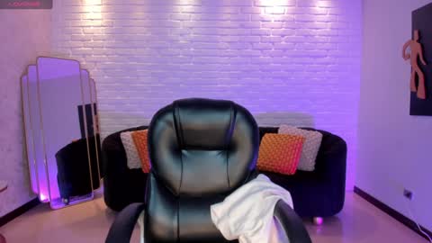 Amy  online show from December 29, 5:22 pm