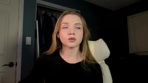 Amy online show from April 16, 3:07 am