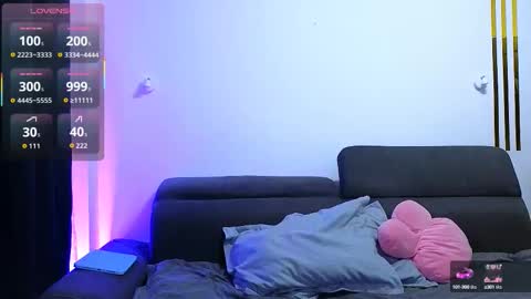 amykentt online show from October 11, 3:48 pm