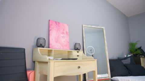 amylanee online show from September 25, 8:46 am