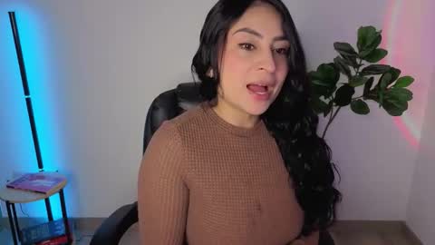 Aleja  online show from October 18, 6:16 am