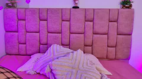 amyvegaa_ online show from January 11, 6:13 pm