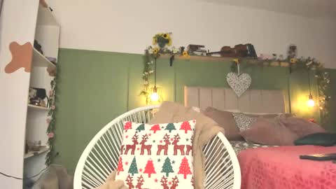 Ana Maria online show from January 2, 9:39 pm