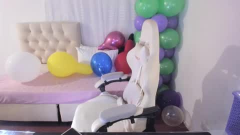 Im anna but you can call me as you want online show from October 28, 10:58 pm